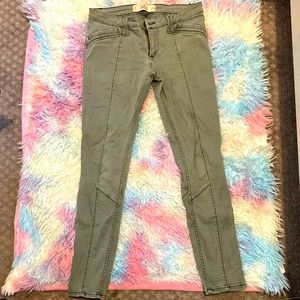 Green Hollister skinny pants